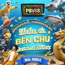 Penggemar sepak bola Indonesia menonton pertandingan di perangkat mobile
